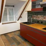 Maison Du Cap Lihou, Duplex Au 1er Et 2eme Etage Mansarde, Quartier Historique, Tatil Evi Granville