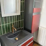 Maison Du Cap Lihou, Duplex Au 1er Et 2eme Etage Mansarde, Quartier Historique, Tatil Evi