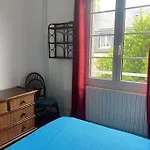 Tatil Evi Maison Du Cap Lihou, Duplex Au 1er Et 2eme Etage Mansarde, Quartier Historique, *