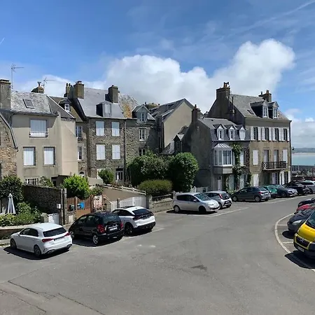 Maison Du Cap Lihou, Duplex Au 1er Et 2eme Etage Mansarde, Quartier Historique, Feriehus Granville