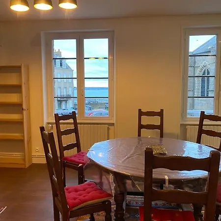 Maison Du Cap Lihou, Duplex Au 1er Et 2eme Etage Mansarde, Quartier Historique, גראנוויל