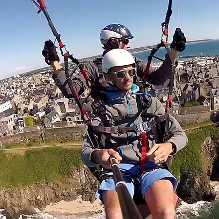 Maison Du Cap Lihou, Duplex Au 1er Et 2eme Etage Mansarde, Quartier Historique, * Granville