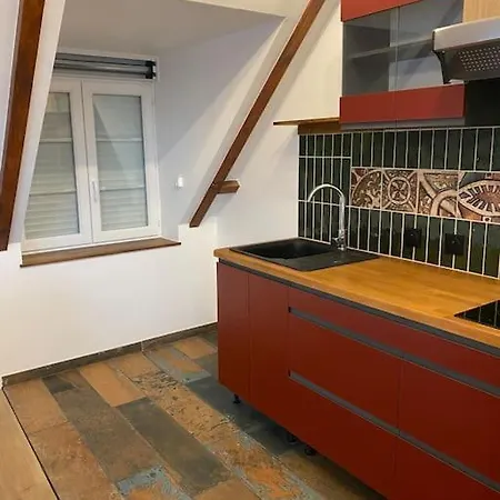 Maison Du Cap Lihou, Duplex Au 1er Et 2eme Etage Mansarde, Quartier Historique, Tatil Evi Granville