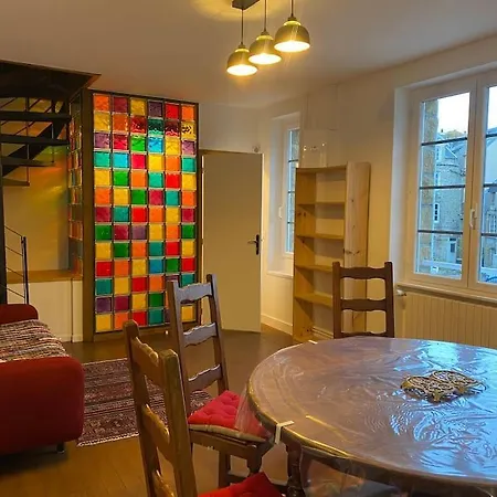 Prázdninový dům Maison Du Cap Lihou, Duplex Au 1er Et 2eme Etage Mansarde, Quartier Historique, Granville