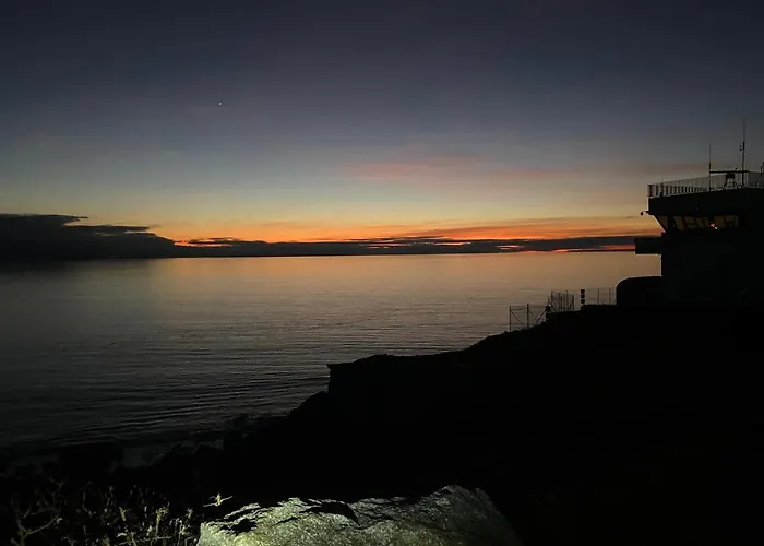 Maison Du Cap Lihou, Duplex Au 1er Et 2eme Etage Mansarde, Quartier Historique, Semesterbostad